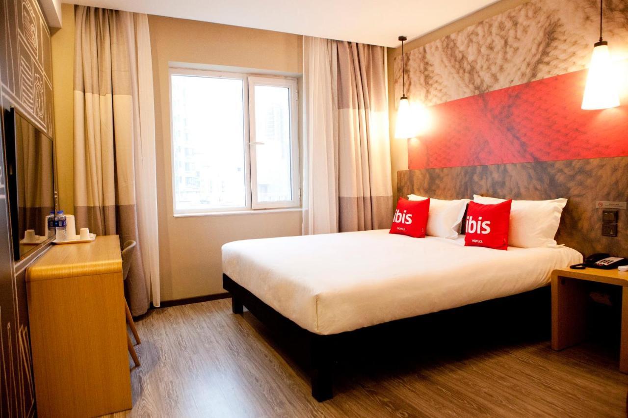Ibis Tianjin Railway Station North Square Hotell Exteriör bild