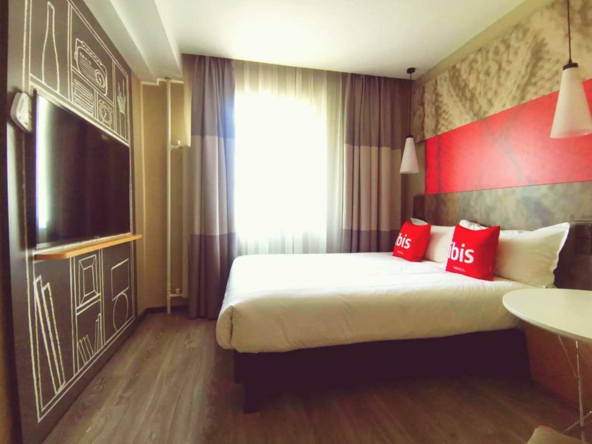 Ibis Tianjin Railway Station North Square Hotell Exteriör bild